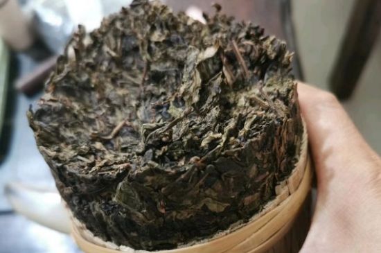 黑茶調(diào)理婦科病，女人喝黑茶好處太多了！