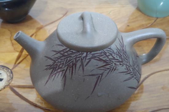 沖泡肉桂用紫砂壺還是蓋碗，武夷巖茶肉桂可以用紫砂壺沖泡嗎？