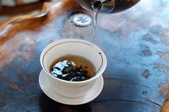 喝茶茶桌上的禮儀有哪些，泡茶待客十大禮儀不可不做！