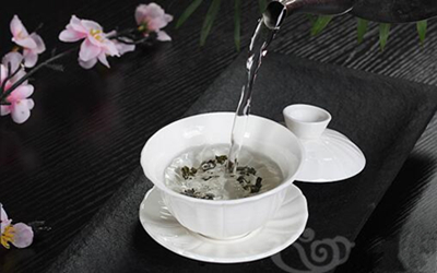 三才蓋碗的正確拿法，三才蓋碗抓碗法圖解