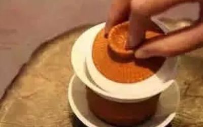 三才蓋碗的正確拿法，三才蓋碗抓碗法圖解