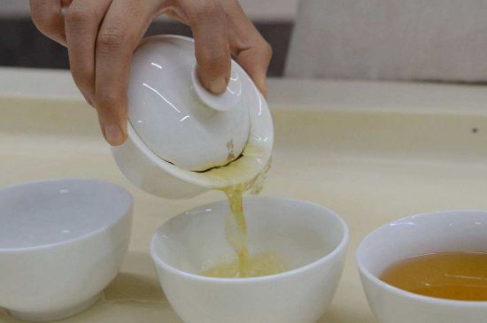 泡茶的順口溜，茶葉三泡是精華