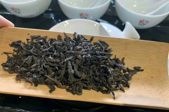 200一斤的茶葉算不算好，兩百一斤買的是中低檔茶