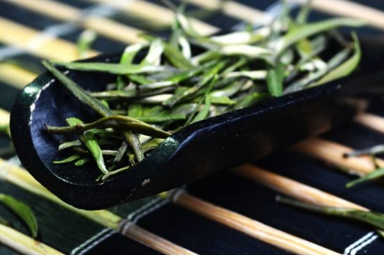 老茶和新茶哪個好，老茶好喝還是新茶好喝