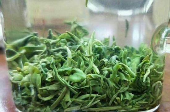 什么茶葉容易放香精，香精茶有什么危害？