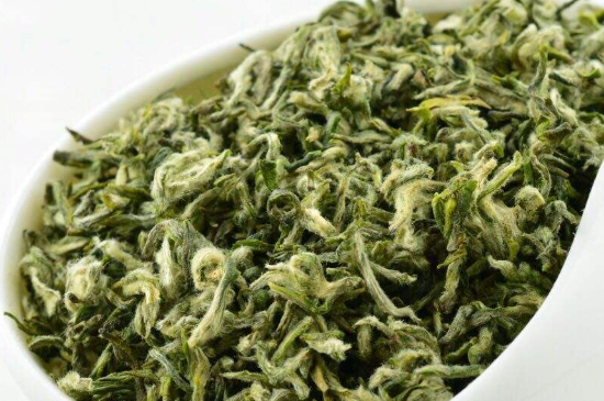 真假碧螺春泡水后區(qū)別，蘇州洞庭碧螺春怎樣鑒別好壞？