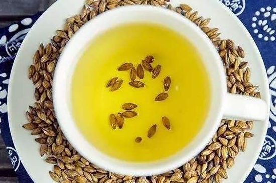 飯店喝的聞起很香的茶，餐館里的蕎麥茶還是大麥茶？