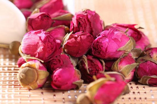 玫瑰花的最佳搭配，喝玫瑰花茶搭配什么喝好？