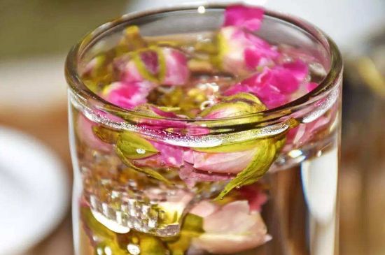 好玫瑰花茶多少錢一斤啊，玫瑰花茶價(jià)格多少錢合理？