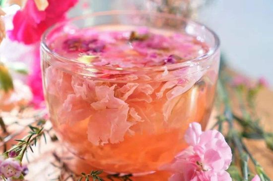 玫瑰花的最佳搭配，喝玫瑰花茶搭配什么喝好？