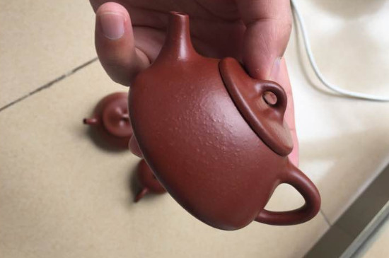 朱泥壺適合泡紅茶嗎，紅茶適合泡紫泥還是朱泥壺