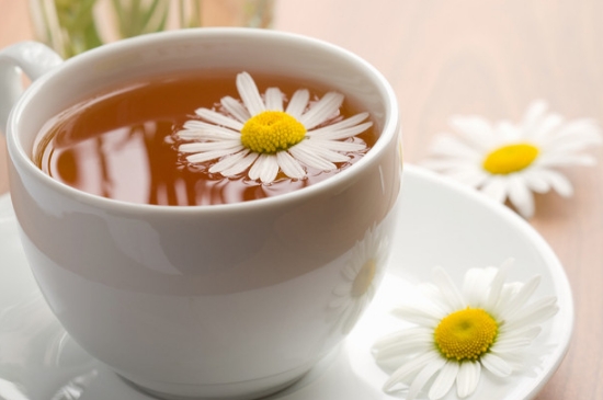 經(jīng)常菊花泡水好嗎，喝菊花茶有什么好處？