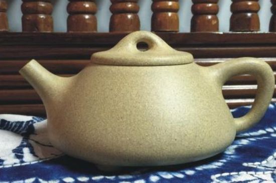 本山綠泥怎么分辨真假，真正的本山綠泥紫砂壺怎么鑒別？