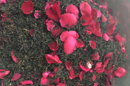 玫瑰花泡水喝的9大禁忌，喝玫瑰花茶有什么禁忌