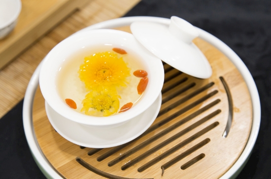 菊花茶天天喝行嗎，每天喝菊花泡茶喝好嗎？