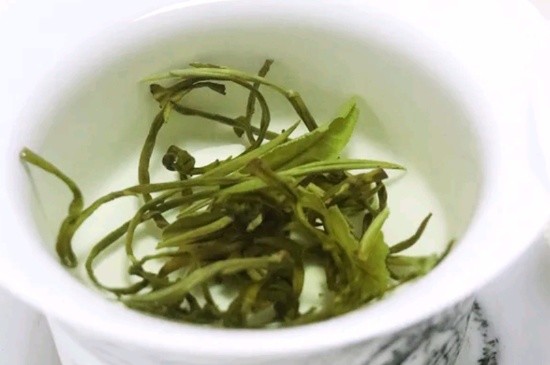 茉莉香珠跟龍珠有什么區(qū)別嗎，茉莉龍珠和茉莉香珠那個(gè)好？