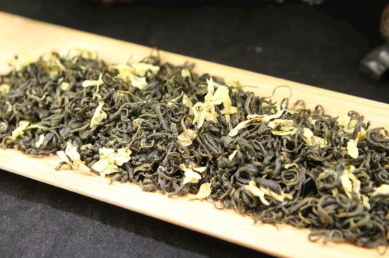 炒花飄雪是什么茶，花茶炒花是什么意思