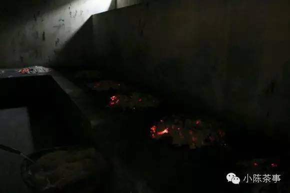 怎樣炭焙巖茶？揭秘武夷巖茶的炭焙技藝