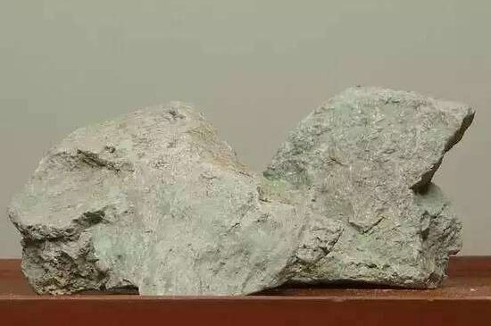 本山綠泥怎么分辨真假，真正的本山綠泥紫砂壺怎么鑒別？