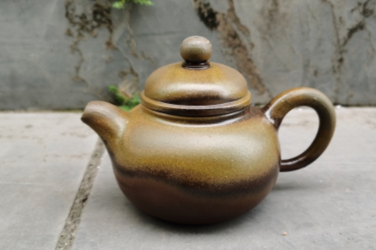 廣西欽州坭興陶可以泡多種茶嗎，坭興陶是一壺一茶嗎?