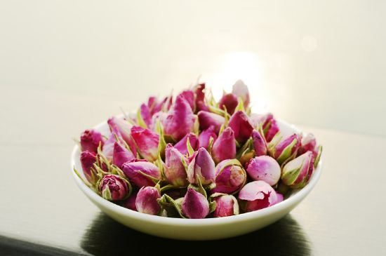 玫瑰花茶怎么泡不開，玫瑰花茶泡著不開花