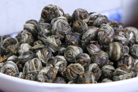 茉莉龍珠一次泡幾顆，茉莉龍珠一一杯放幾顆