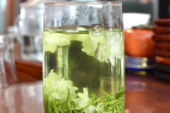 炒花飄雪是什么茶，花茶炒花是什么意思