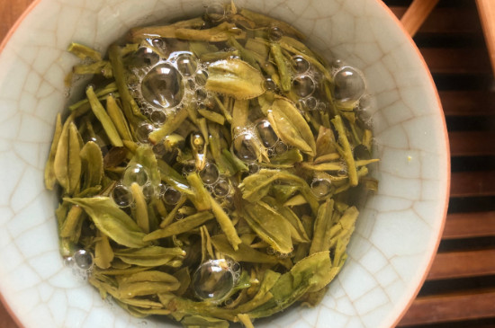 什么綠茶茶葉唇齒留香，哪個(gè)品種綠茶香氣好？