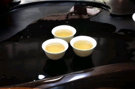 蜜蘭香好還是鴨屎香好，鳳凰單叢茶蜜蘭香和鴨屎香特點(diǎn)有哪些？