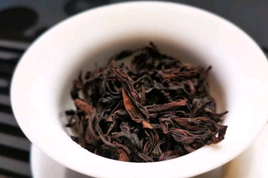 長期喝巖茶會上火嗎？巖茶這樣喝了容易上火！