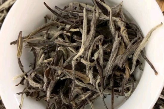 三年白茶賽砒霜，這是真的嗎？