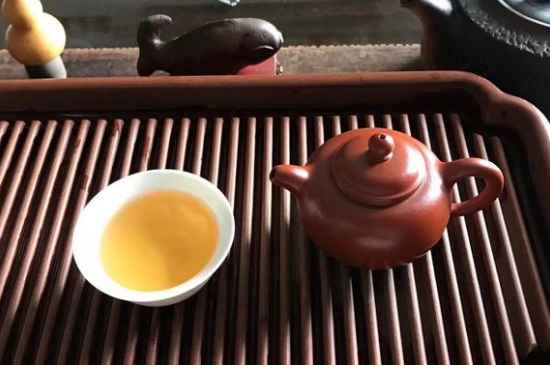 正山小種適合女人喝嗎，女人經(jīng)常喝正山小種茶好嗎