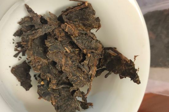 一天什么時候喝黑茶最好，喝黑茶一天最佳時間和季節(jié)