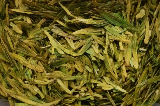 西湖龍井茶毫和發(fā)霉區(qū)別圖片，長霉的龍井茶葉會是什么樣？