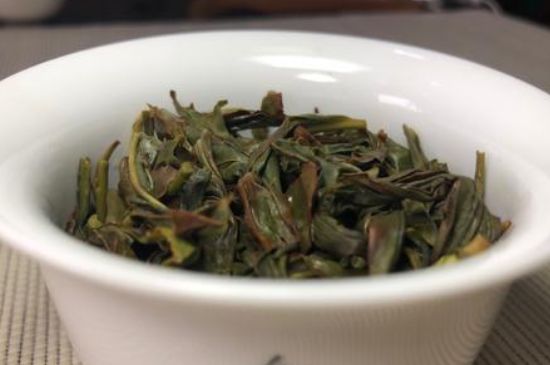 蜜蘭香和鴨屎香區(qū)別，鳳凰單樅鴨屎香vs蜜蘭香圖片對比