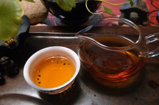 正山小種對胃好嗎，正山小種養(yǎng)胃還是傷胃