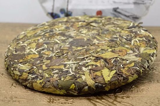 怎么撬老白茶茶餅不容易碎，福鼎白茶如何撬茶方法