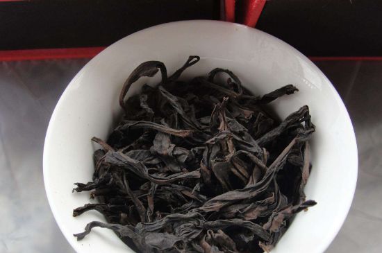 大紅袍四大品種有哪些，大紅袍的種類和著名品種特點(diǎn)介紹