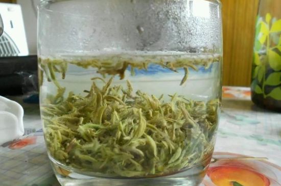 碧螺春為什么泡水渾濁，碧螺春茶葉泡水感覺(jué)很臟是混濁的