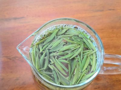 竹葉青和毛尖的區(qū)別，竹葉青和信陽毛尖哪個好？