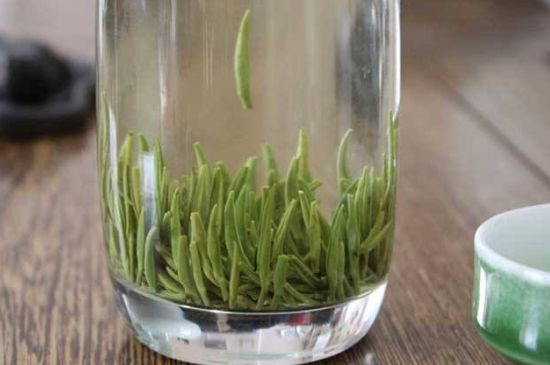 竹葉青和毛尖的區(qū)別，毛尖和竹葉青怎么分辨？