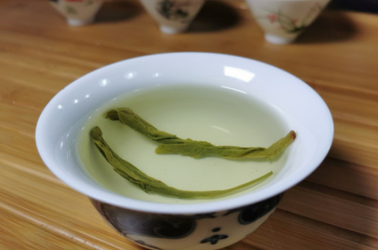 什么綠茶茶葉唇齒留香，哪個(gè)品種綠茶香氣好？