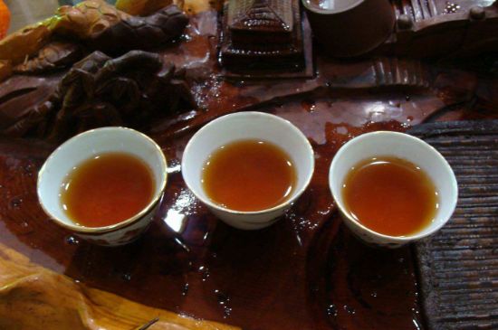 大紅袍四大品種有哪些，大紅袍的種類和著名品種特點(diǎn)介紹