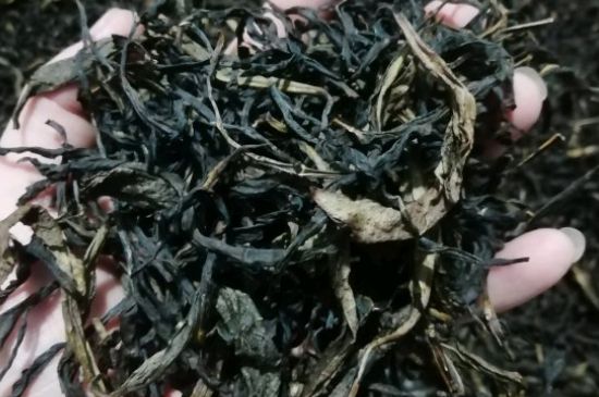 蜜蘭香好還是鴨屎香好，鳳凰單叢茶蜜蘭香和鴨屎香特點(diǎn)有哪些？