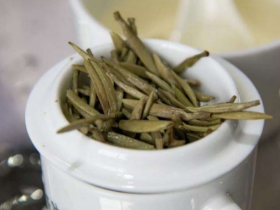 白茶煮好還是泡好喝，老白茶是泡還是煮？