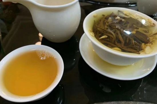 紅茶加冰糖的副作用，紅茶加冰糖好處和壞處