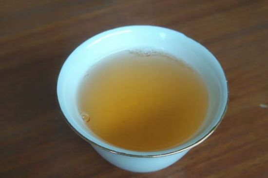 黑茶排濕毒的身體表現(xiàn)，喝黑茶排毒反應(yīng)癥狀