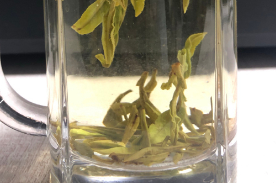 西湖龍井茶頭采和二采區(qū)別，明前龍井一采和二采什么味道？